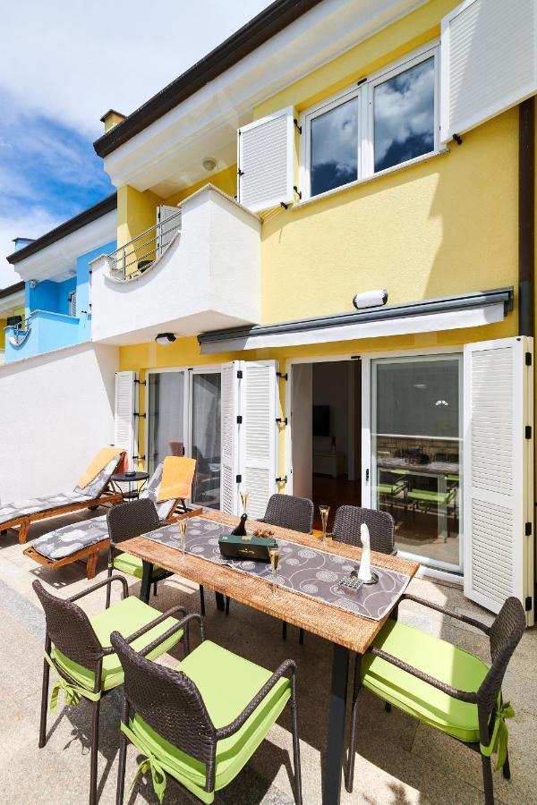 אומאג Villa Perla מראה חיצוני תמונה